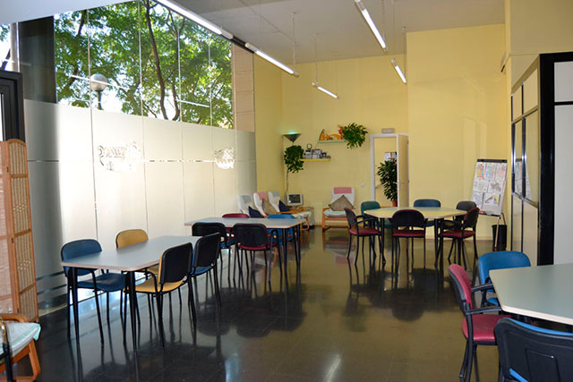 Comedor y espacio para talleres del Centre de dia Aviparc